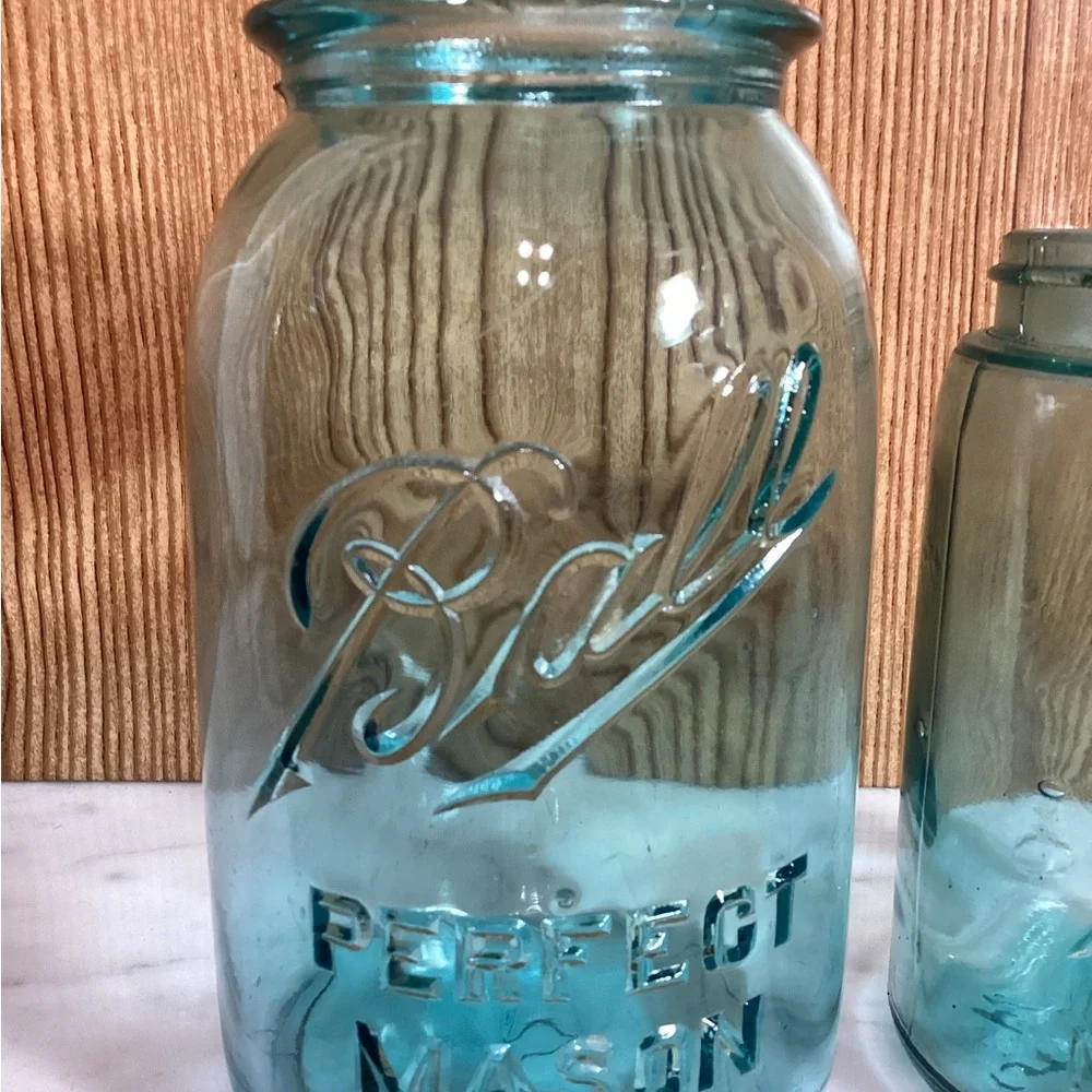 Antique 1900-1923 Ball Perfect Mason Quart Aqua Glass & 1 Pint